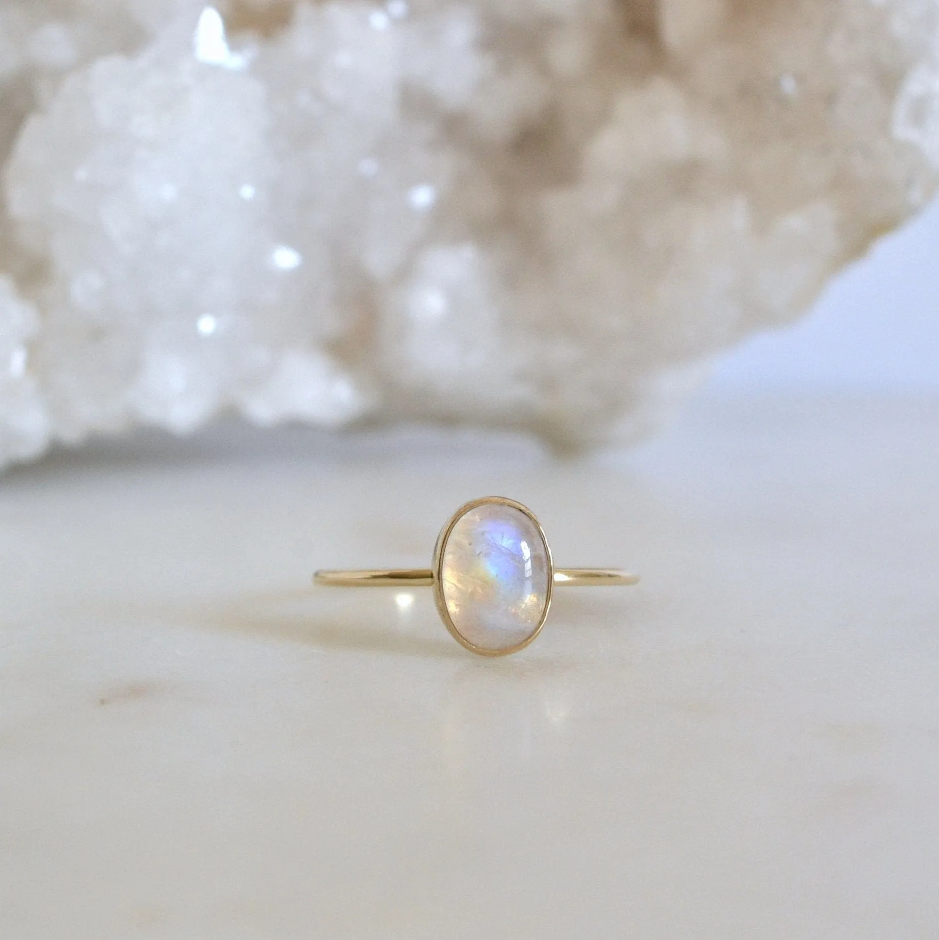 14k North Oval Moonstone Ring