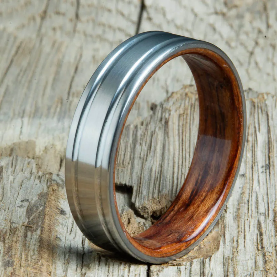 Double grooved satin titanium and Bubinga ring