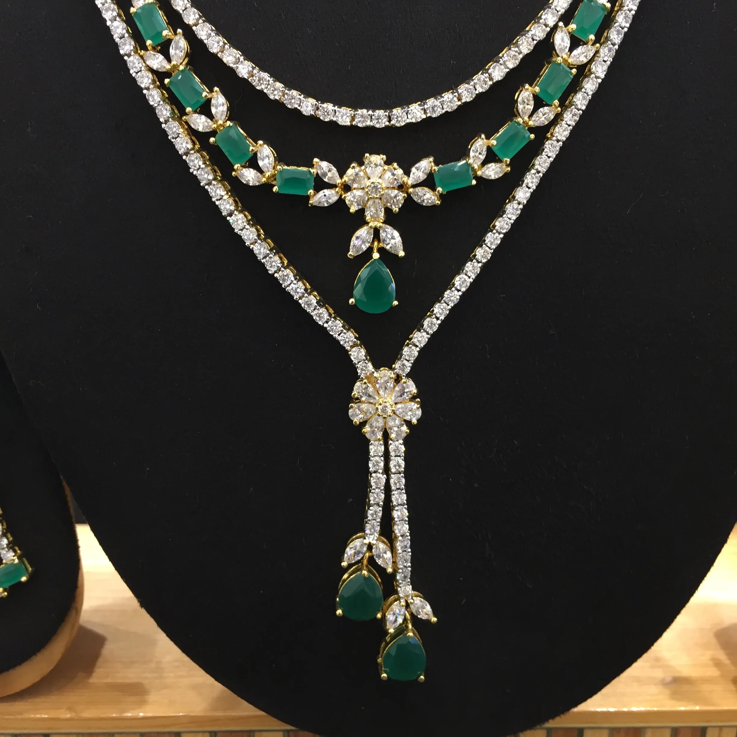 Green Zircon/AD Necklace Set