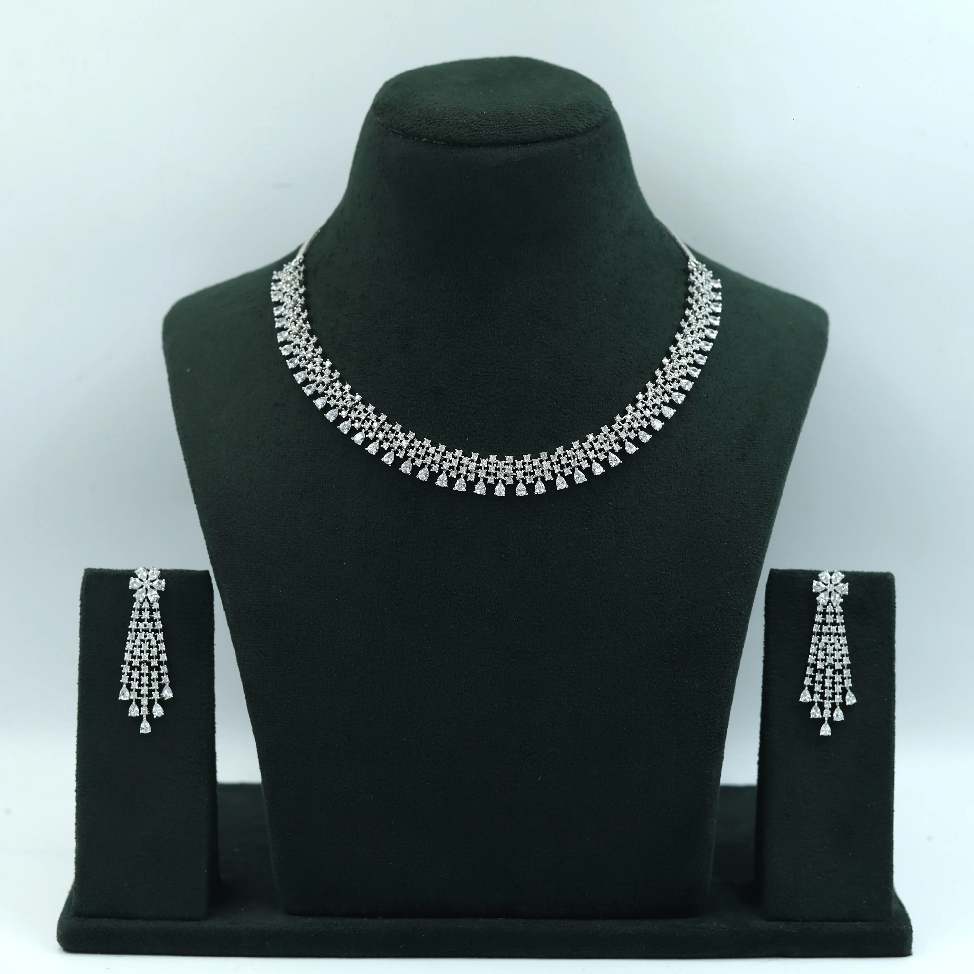 Round Neck Zircon/AD Necklace Set 15349-69