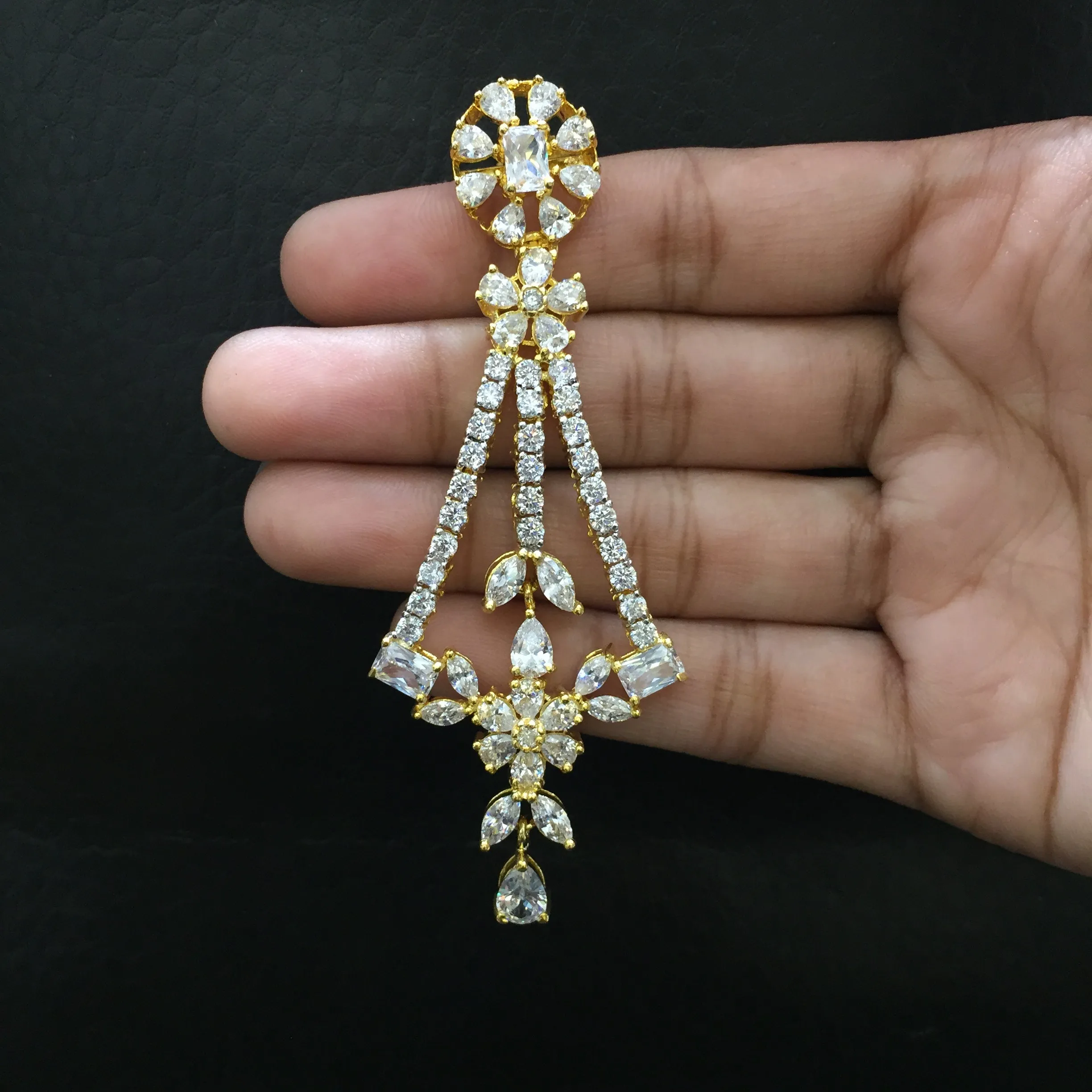 White Zircon/AD Necklace Set