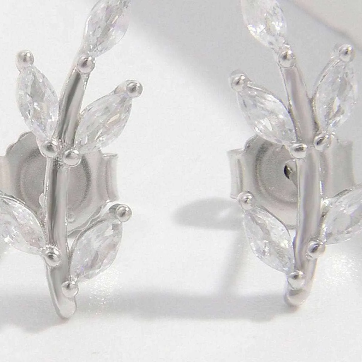 Zircon leaf earrings in silver